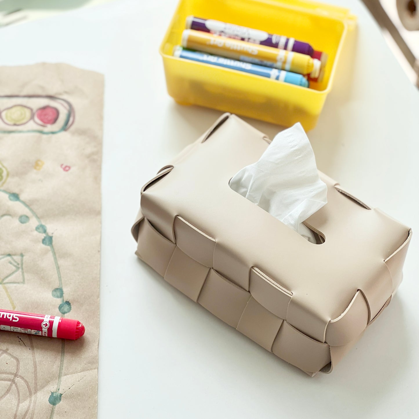 Checkerboard Woven Tissue Holder